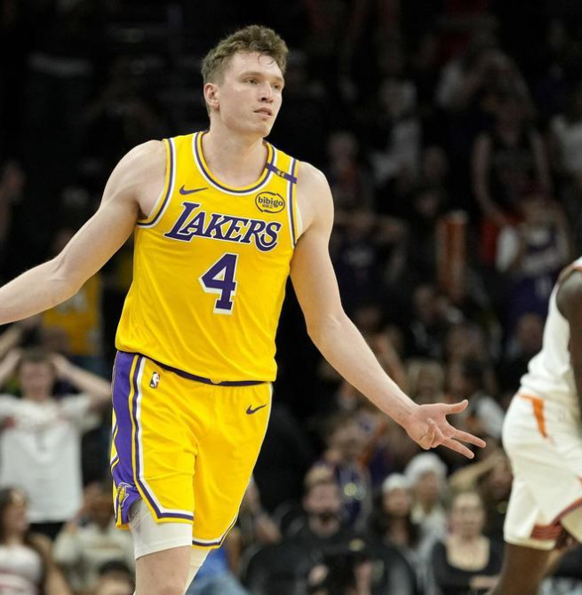 Dalton Knecht, en el mercado: Bucks, Bulls y Jazz, en contacto con los Lakers