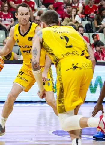 UCAM Murcia 77-90 La Laguna Tenerife: Huertas Shines at 43 as Best Player on Court