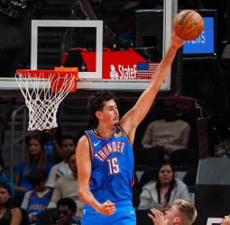 Aday Mara firma su primer doble-doble con los Thunder