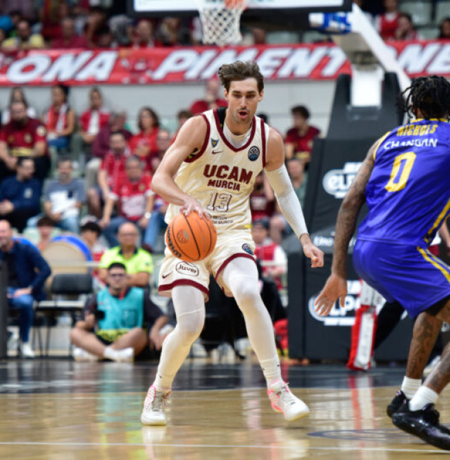 El UCAM Murcia pierde el invicto ante el Peristeri (72-80)