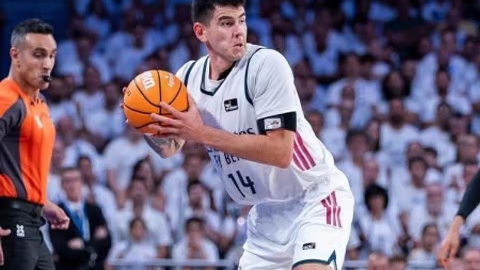 Deck's Shoulder Injury Concerns Real Madrid