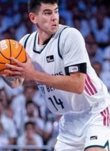 Deck's Shoulder Injury Concerns Real Madrid