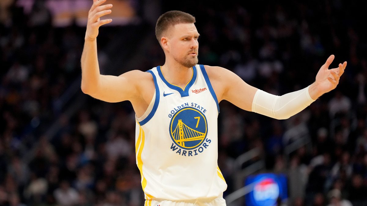 Los Warriors siguen sin fecha para Porzingis