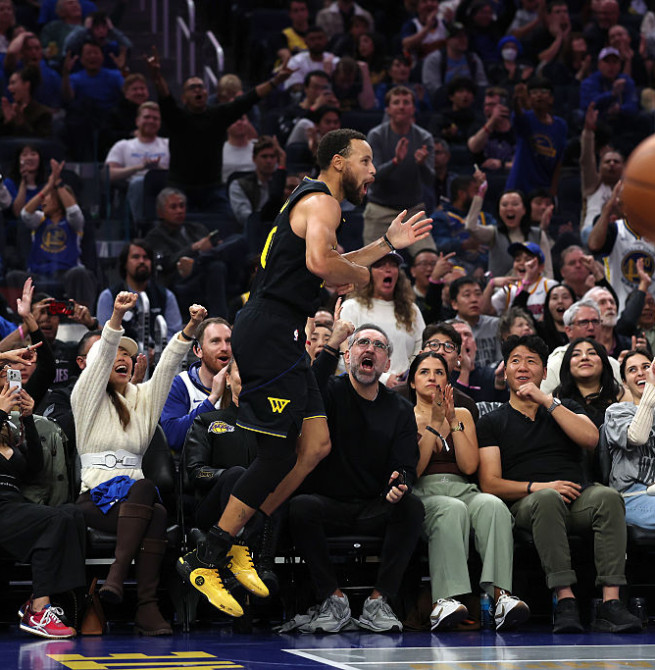 Noche NBA Cup: remontada de los Warriors, triple-doble de Giannis y 41 de Barnes