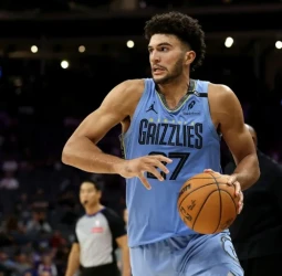Noche NBA: Boozer frena a los Blazers y los Pelicans se estrenan