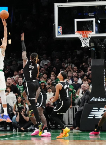 Noche NBA: 40 de Tatum, primera victoria de los Knicks y primera derrota de los Lakers