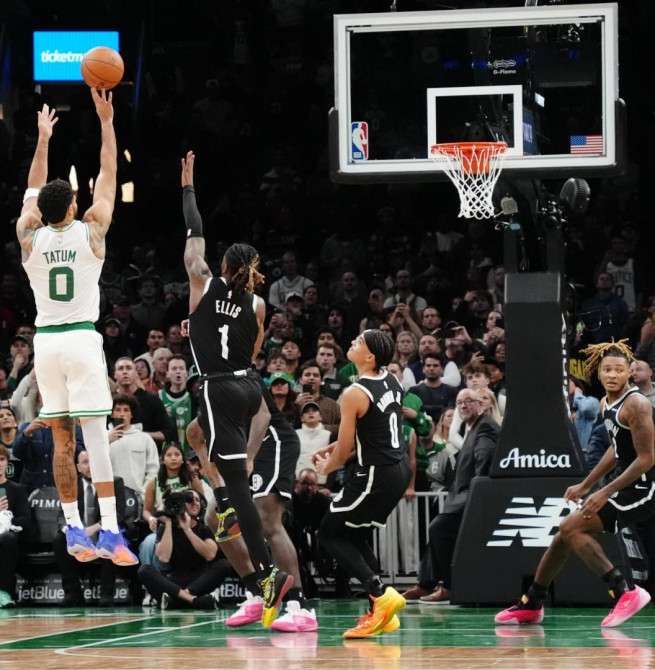 Noche NBA: 40 de Tatum, primera victoria de los Knicks y primera derrota de los Lakers