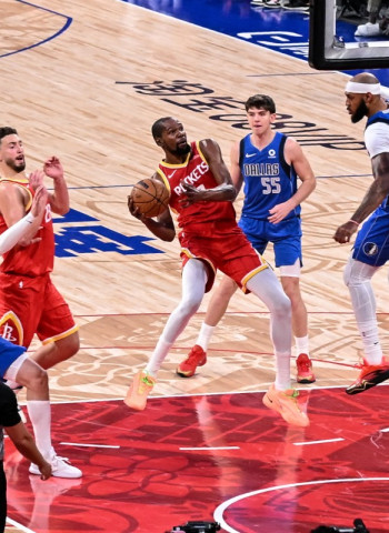 De Larrea debuta con los Mavericks: 3 de 3 en triples en Macao