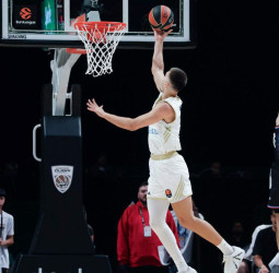 Hifi vuelve y el Paris Basketball corta su mala racha (93-99)