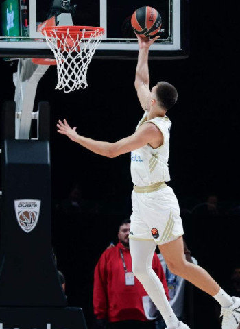 Hifi vuelve y el Paris Basketball corta su mala racha (93-99)