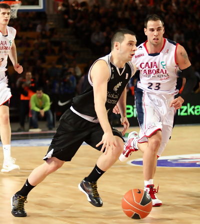 Javi Salgado es el base histórico de Bilbao Basket 