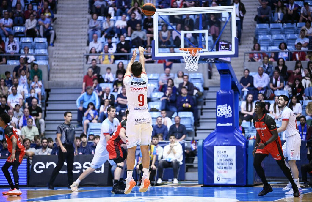 Westermann lideró la primera parte gallega desde el triple (acb Photo / A. Baúlde)